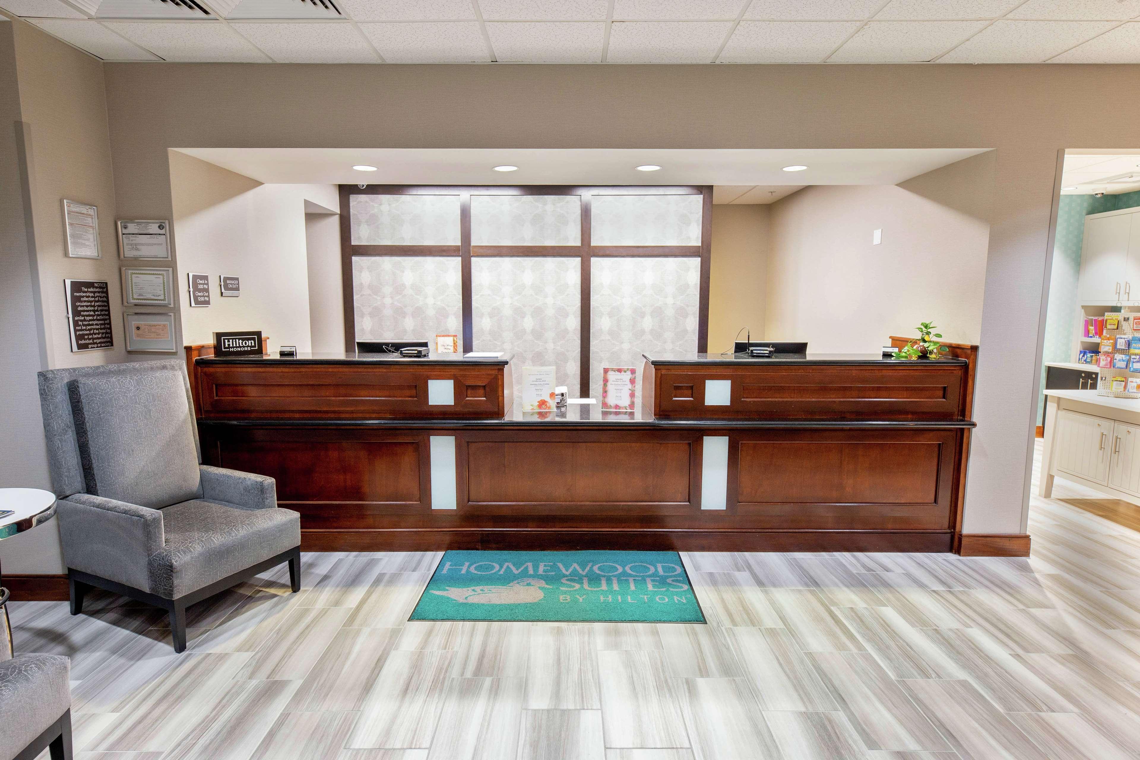 Hotel Homewood By Hilton Duluth