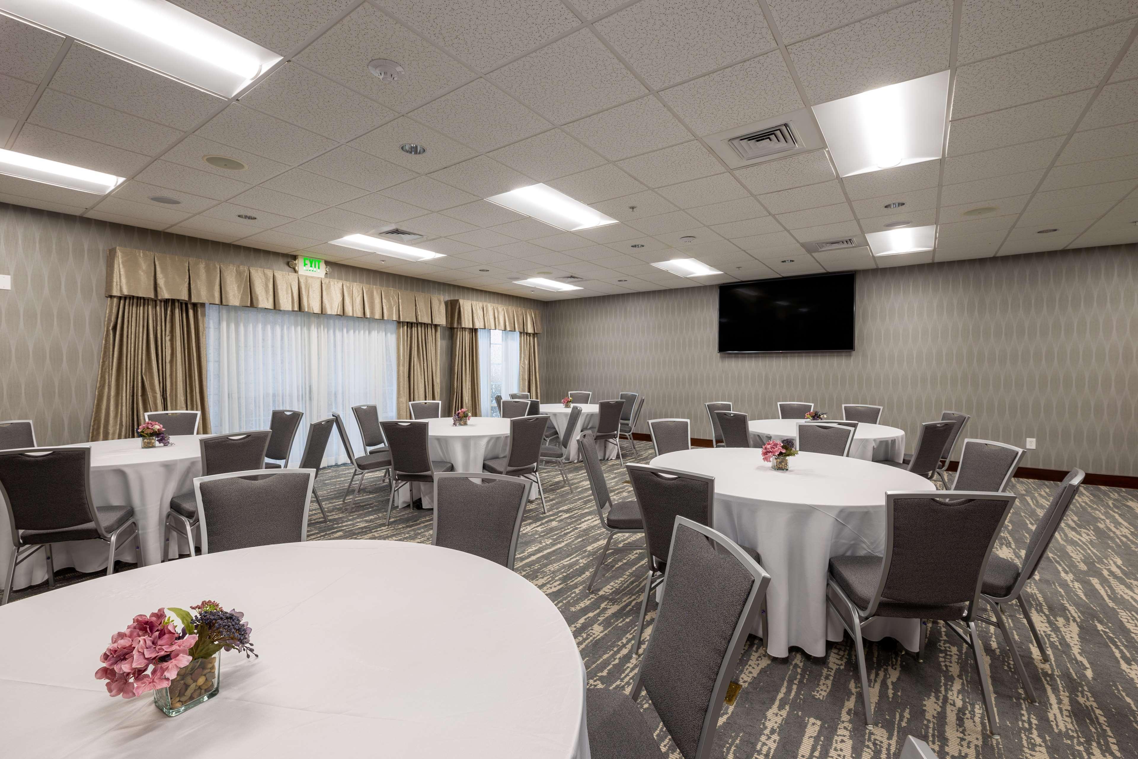 Hotel Homewood By Hilton Duluth 3*